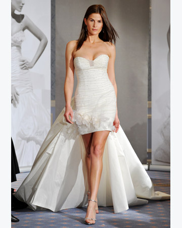  De Santo wedding dress with detachable train Lace Lace continues to 